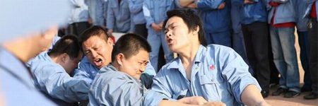 2009年景津集团举行第一届拔河比赛