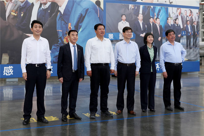 山东省省委常委、政法委书记林峰海一行莅临景津考察指导